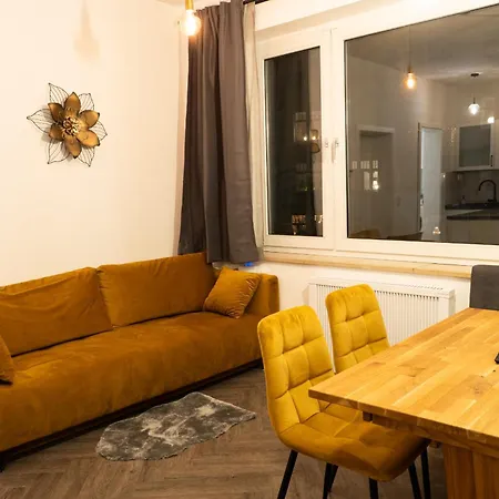 New 2-3 With Parking Near Train Station & Casino Lejlighed