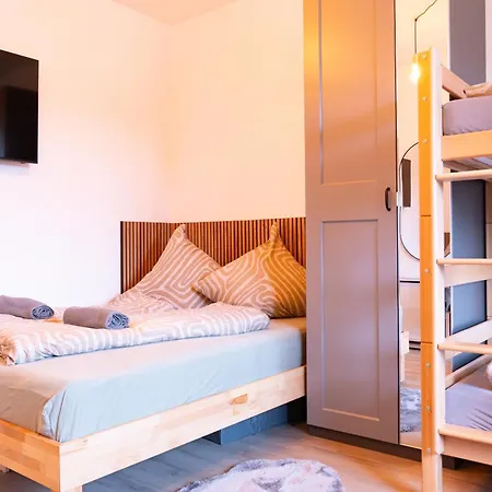 New 2-3 With Parking Near Train Station & Casino Apartment *