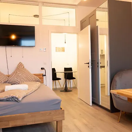 Apartment New 2-3 With Parking Near Train Station & Casino *