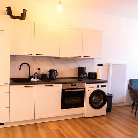 New 2-3 With Parking Near Train Station & Casino Lejlighed